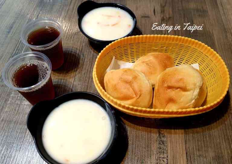 Chowder with bread and tea - free, otherwise I wouldn't bother.