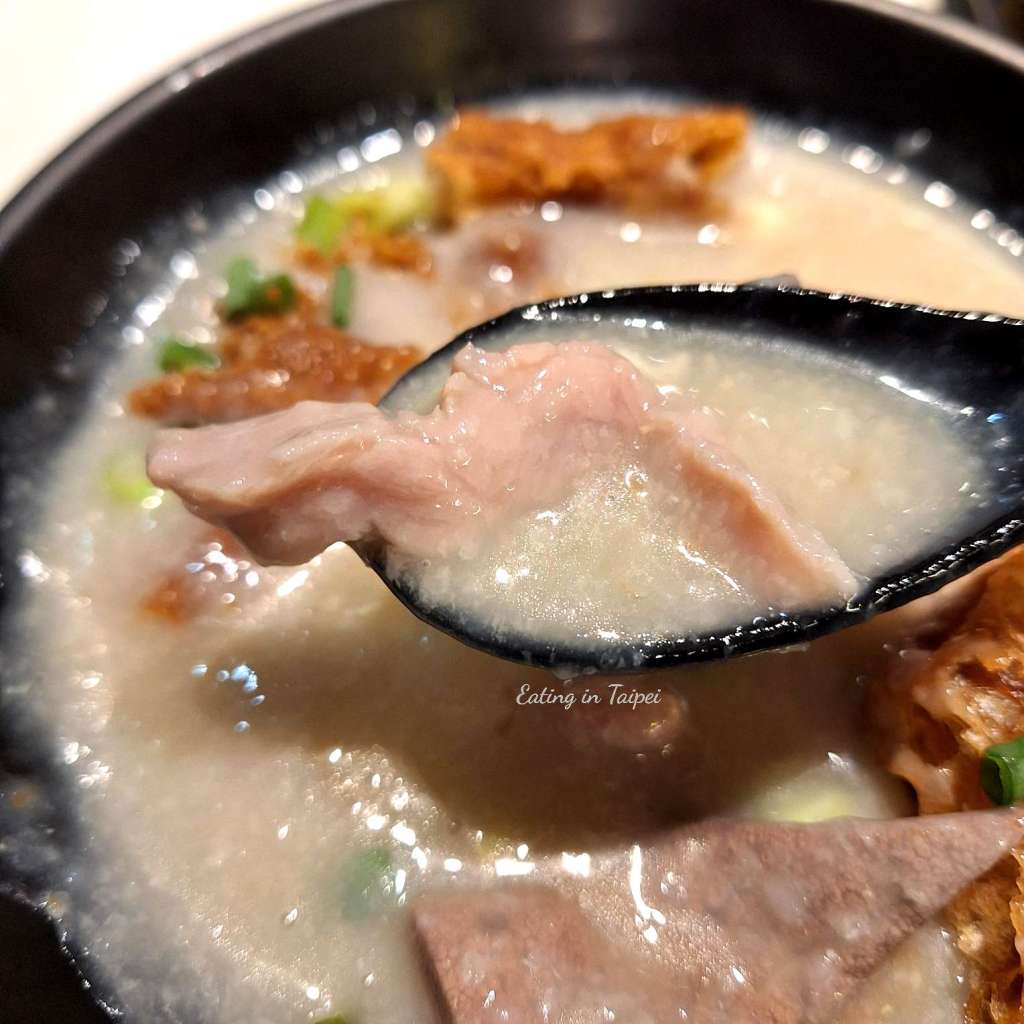 1976 hong kong restaurant rice porridge with pork meat liver and intestines 3