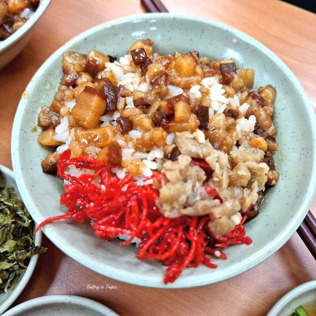 ChangJi Street Pigs Blood Soup braised pork rice