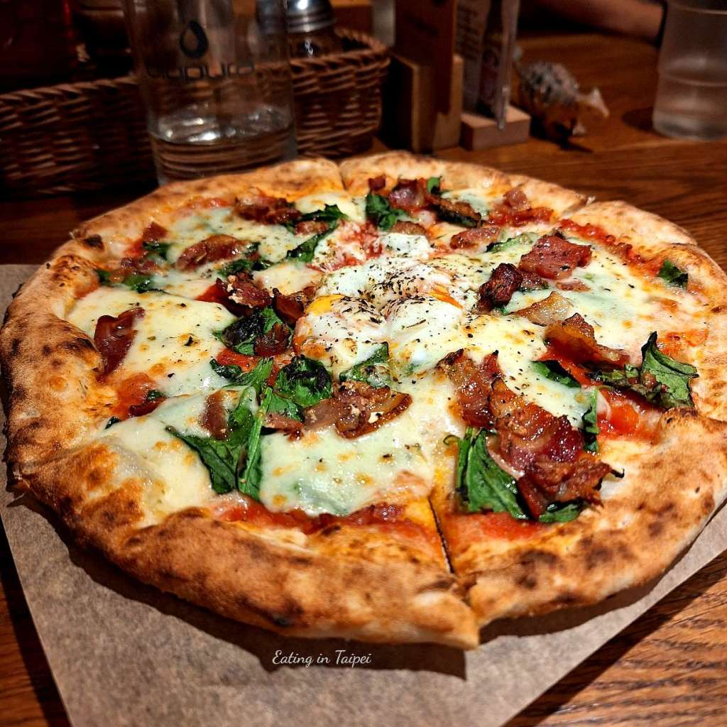 Cura pizza fiorentina