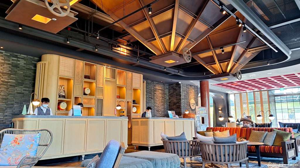 Just Sleep Tainan front desk